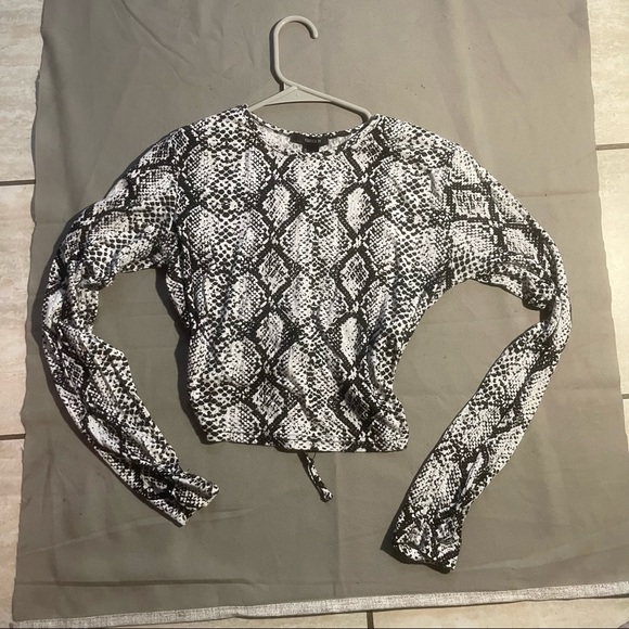 Long sleeve top - Picture 1 of 3